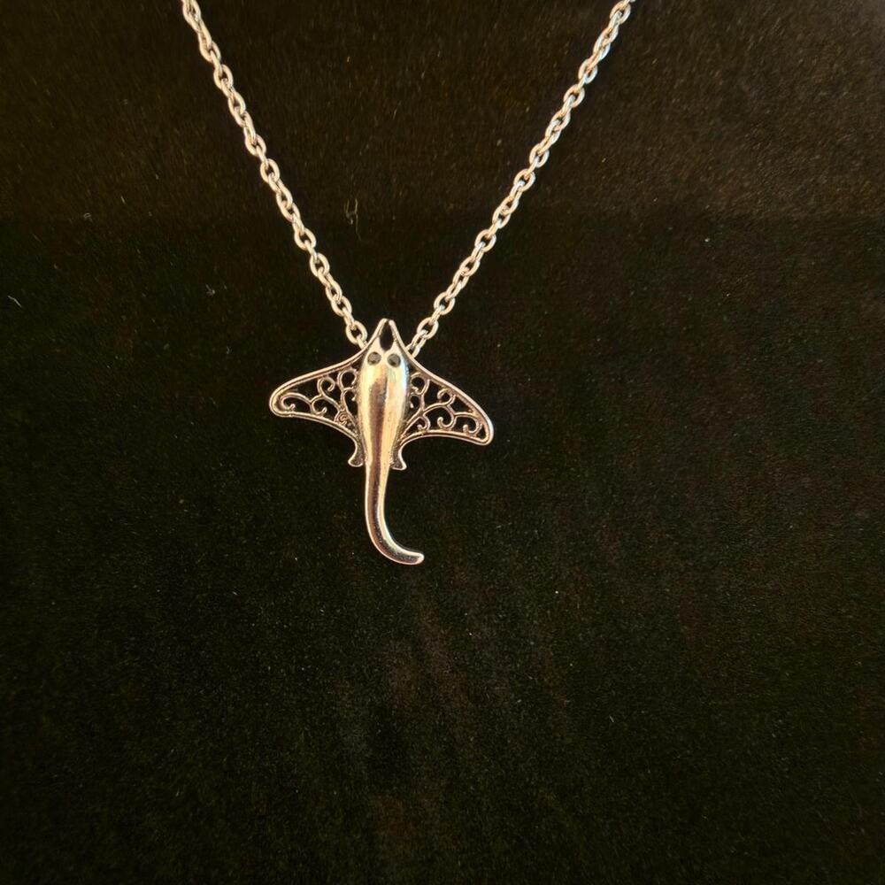 Silver manta ray necklace
